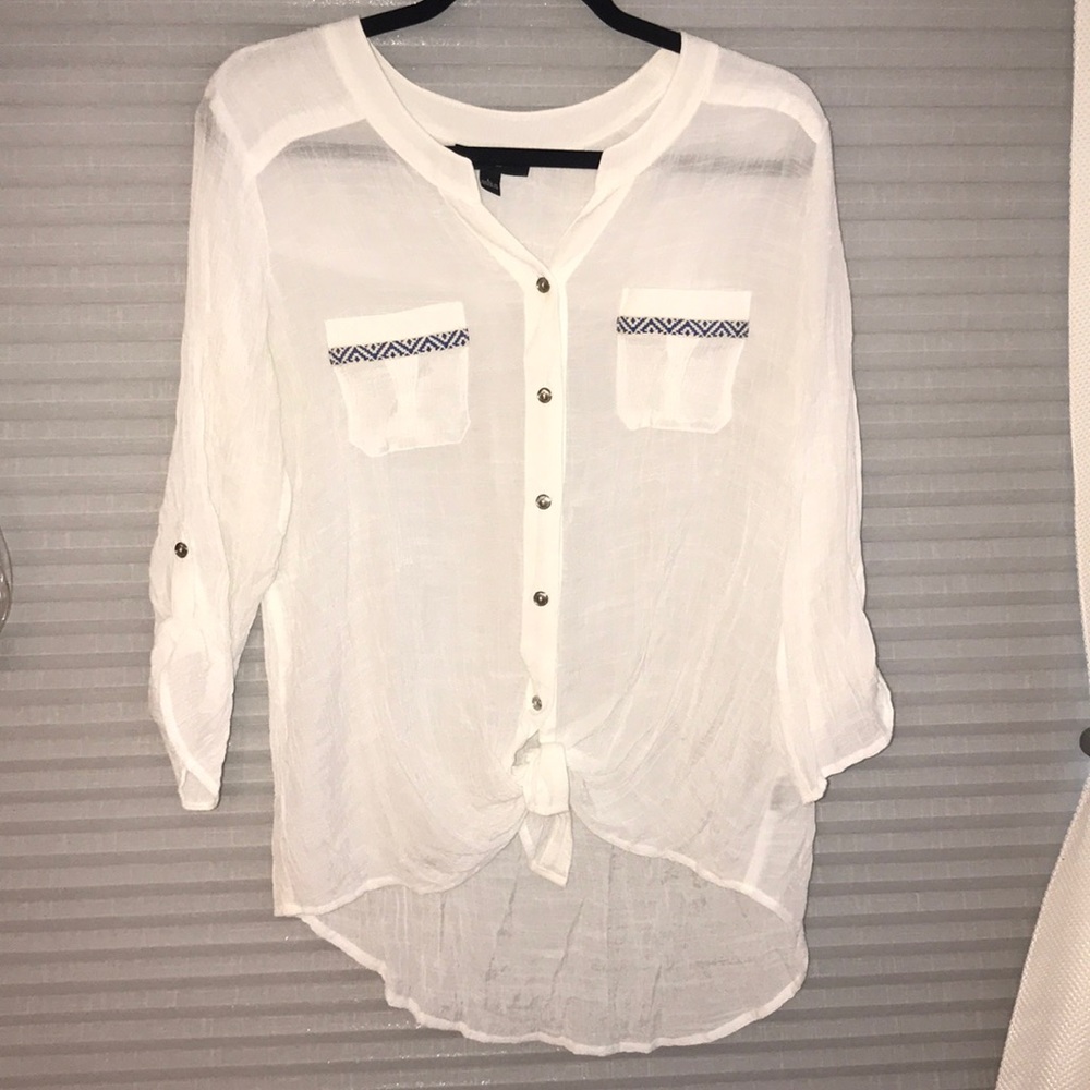 ⭐️Brand New button down shirt!⭐️